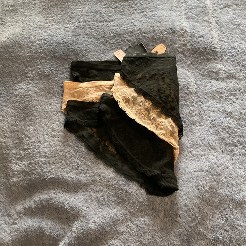 NWT set of 3 Victoria’s Secret bikini lace panties.